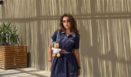 بطقم صيفي أنيق.. هنا الزاهد تتألق باطلالتها الاخيرة