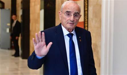 وزير الدفاع استقبل ماغرو والقائم بالأعمال في سفارة العراق