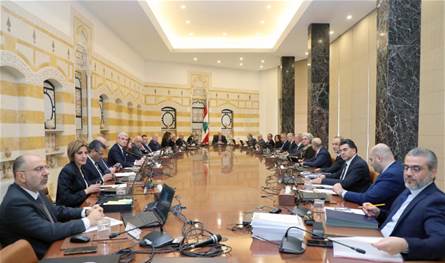 الضمانات الاميركية رهن إتخاذ الحكومة خطوات تنفيذية.. تعهّد من عون يعلّق اضراب موظفي الادارة العامة