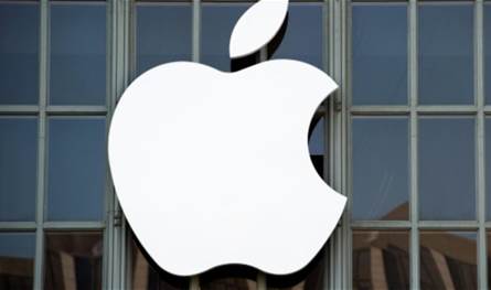 آبل تقاضي بروسير بتهمة اختراق وتسريب معلومات iOS 26