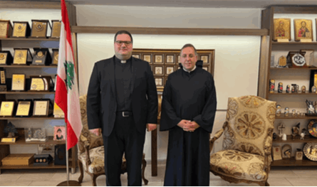 الأب بو عبود يودّع المونسنيور بيكييري في المعهد الفني الأنطوني