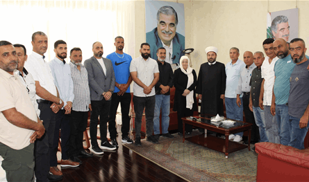 الحريري استمعت لمطالب سائقي الشاحنات وعربات &quot;التوك توك&quot;
