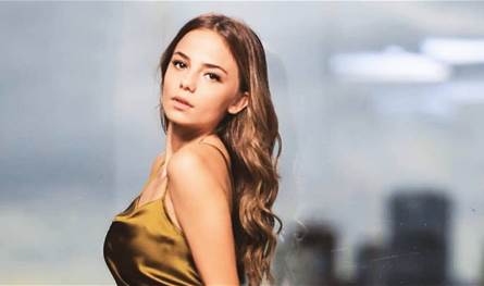 تصريحات مُفاجئة لممثلة تركية.. هذا ما حصل معها خلال تصويرها أحد المسلسلات (صورة)
