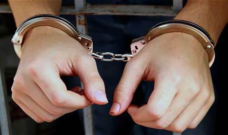 خلاف عائلي يتحول إلى اتهام بالابتزاز بين سيدة وشقيق زوجها