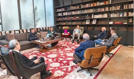 جنبلاط التقى براك في كليمنصو