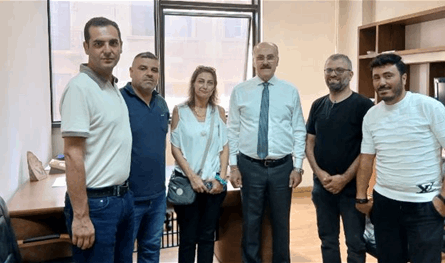 وفد من العاملين في المستشفيات الحكومية يزور النائب عبدالله