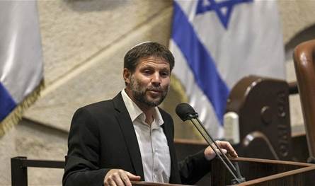 سموتريتش يطالب بإعادة احتلال غزة وتهجير سكانها ضمن خطة أحادية