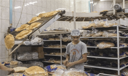 نقابة عمال المخابز تحذّر: رغيف الخبز ليس مجالًا للاستهتار!