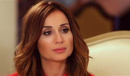 &quot;نسخة طبق الأصل&quot;.. ظهور نادر يجمع كارين رزق الله بابنتها ناديا ويثير الإعجاب