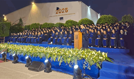 جامعة العائلة المقدسة تخرّج دفعة 2025