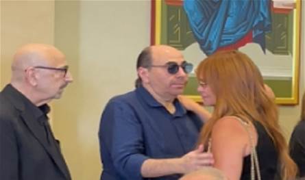 خلال عزاء زياد الرحباني... فيديو يرصد ما فعلته الفنانة كارول سماحة
