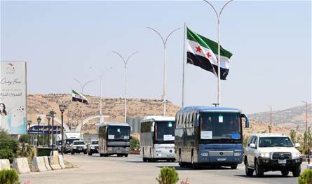 نازحون عادوا اليوم من لبنان إلى سوريا... هذا عددهم