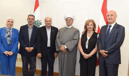 دعم تعليمي من صندوق الزكاة لطلاب AUB