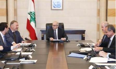 ما حقيقة تحديد موعد لجلسة حكومية لطرح بند حصرية السلاح؟