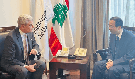وزير الصناعة بحث مع سفير الصين في التعاون التكنولوجي