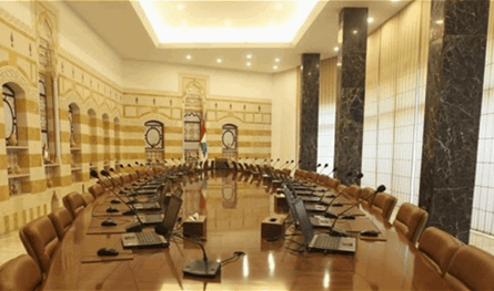 إتصالات لاتخاذ قرار حكومي بشأن حصرية السلاح وفق &quot;روحية الطائف&quot;.. والعقدة في &quot;مهل التسليم&quot;