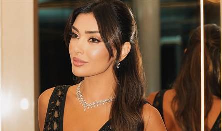 على متن يخت فاخر.. جيسيكا عازار بملابس البحر وبلقطات رومانسية مع زوجها (صور وفيديو)