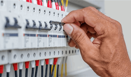 محاضر ضبط بالجملة... واحتجاجات