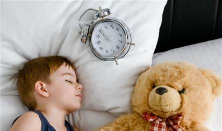 للأهالي... 10 عادات صحية كي ينام أطفالكم بسعادة!