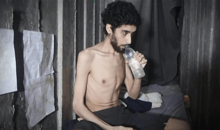القسام تنشر فيديو جديدًا لأحد الرهائن الإسرائيليين داخل نفق في غزة