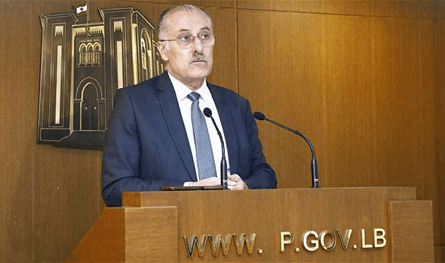 عبدالله شكر للجيش والدفاع المدني والبلديات إخمادها حريق الدبية وعين الحور