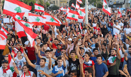 خمس سنوات... ونحن &quot;شباب لبنان&quot; المنكوبون بحياتنا