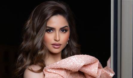 من خلال السيدة فيروز.. فنانة عربية تعود إلى الغناء (فيديو)