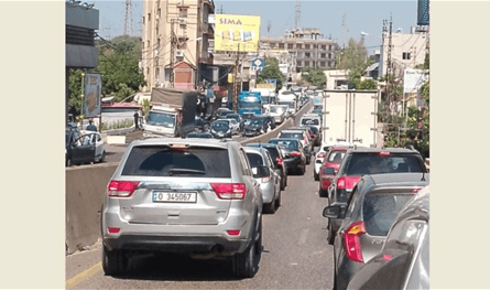 بالصورة.. انقلاب &quot;بيك اب&quot; في عاريا.. وسقوط جريحين