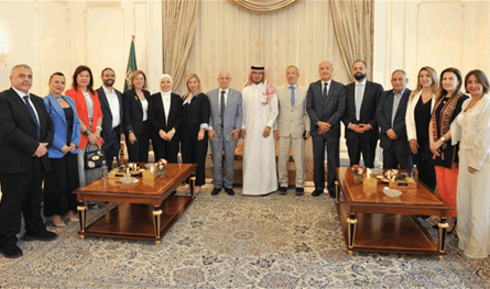 بخاري يدعو اللبنانيين للتضامن حول الدولة ومؤسساتها