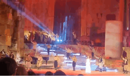 غنّت لزياد الرحباني.. حفلٌ رائع لهبة طوجي في بعلبك (فيديو)
