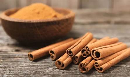لا يعرفها كثيرون.. فوائد صحية لتناول القرفة 