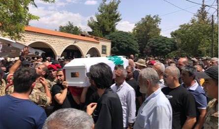 تشييع مهيب للشهيد المجند إبراهيم خليل مصطفى في مجدلون 