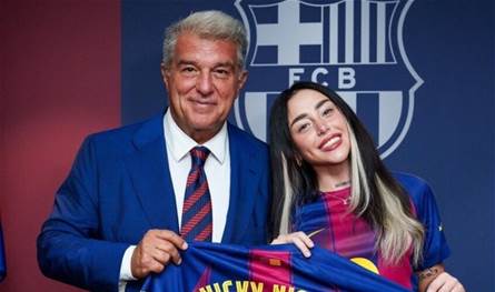 كرمها برشلونة.. صديقة لامين جمال تسرق الأضواء في كأس خوان غامبر
