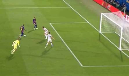 بالفيديو: راشفورد يهدر فرصة خطيرة أمام المرمى الخالي!