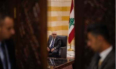 إسقاط &quot;حكومة الانهيار&quot; قبل أن تُسقِط لبنان