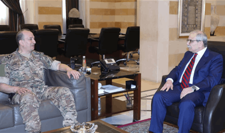 رئيس الحكومة بحث مع قائد الجيش في الأوضاع الامنية