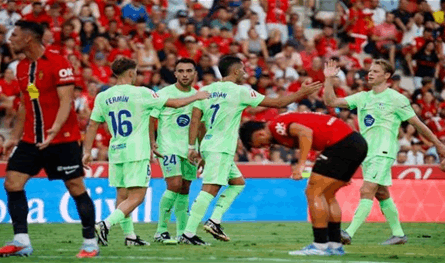 مشادات وفوضى بطاقات.. برشلونة يفتتح موسمه بانتصار مثير أمام مايوركا