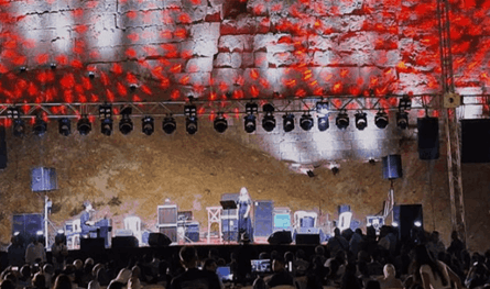 مهرجان &quot;صيداويات&quot; يواصل فعالياته في باحة قلعة صيدا
