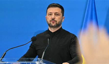زيلينسكي: منفتح على إجراء الانتخابات بعد تحقيق الأمن والسلام