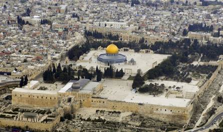 تصعيد في القدس.. مستعمرون يقتحمون الأقصى مجددًا