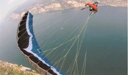 بعد حادثة وفاة الشاب عمر سنجر... تعميم عاجل يتعلّق بالـ&quot;Acro-Paragliding&quot;