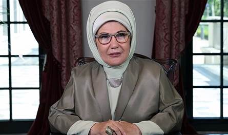زوجة اردوغان تُوجّه رسالة إلى ميلانيا ترامب... ماذا قالت فيها عن غزة؟