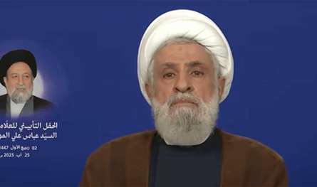 قاسم يطلق حملة &quot;استعادة السيادة&quot;.. ويدعو الحكومة للتراجع عن قرارها
