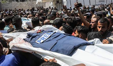 السادس في يوم واحد.. استشهاد الصحفي حسن دوحان برصاص إسرائيلي بغزة
