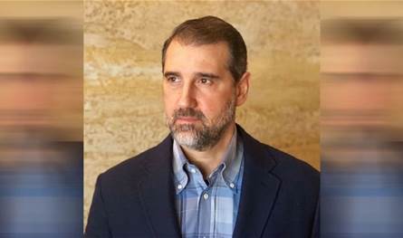 &quot;استعدوا للمعركة الكبرى&quot;... ابن خال بشار الأسد يتنبأ برحيل الشرع!
