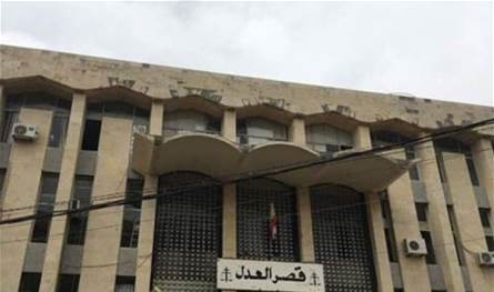 في قصر عدل النبطية.. تسلم هبة من إحدى الموكلات