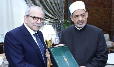 جدّد دعوته لزيارة لبنان... سلام زار شيخ الأزهر في القاهرة 