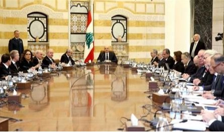 نقل جلسة الثلاثاء إلى الجمعة إخراج لحفظ ماء وجه الحكومة و&quot;حزب الله&quot; معًا