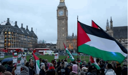 اعتراف الدول الغربية بفلسطين يفتح الباب نحو حل الدولتين: هل تتحرك بريطانيا؟