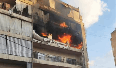 انفجار داخل شقة في الزلقا.. النيران تشتعل!